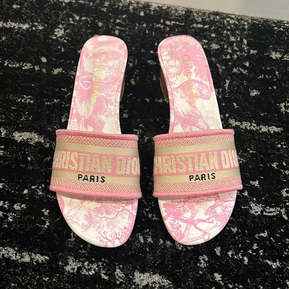 Block heel mules